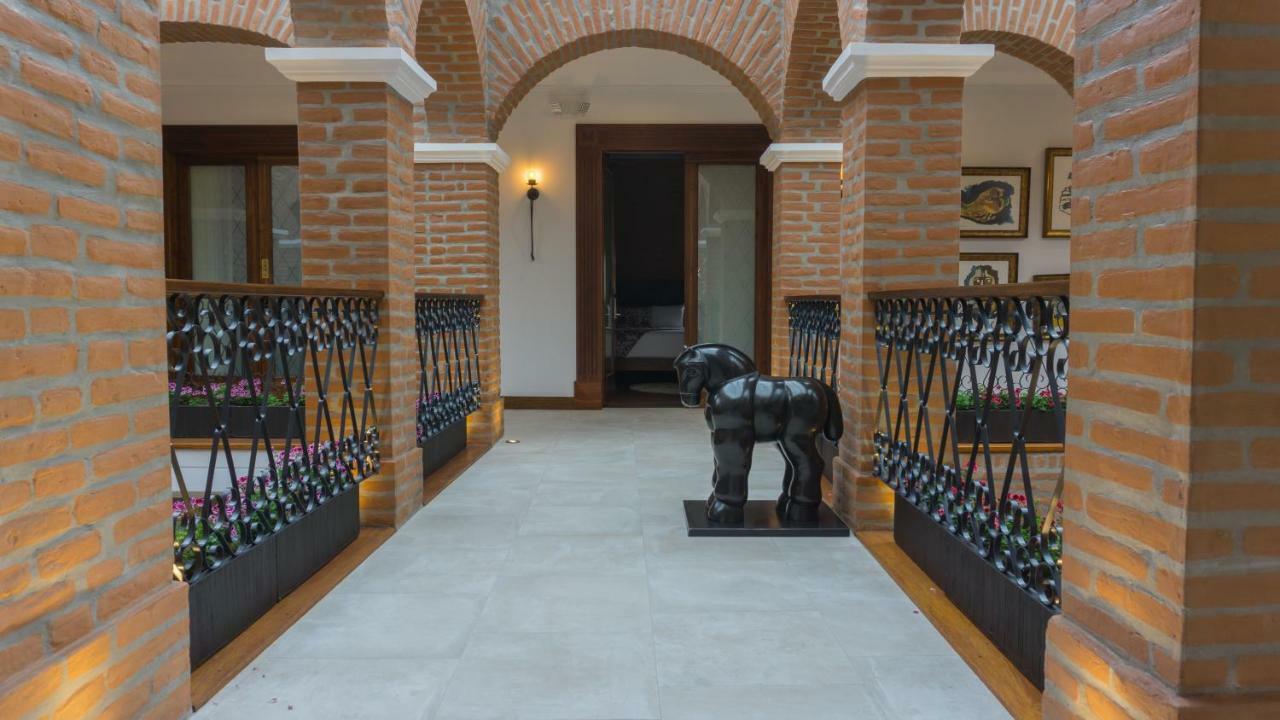 Hotel Otavalo Exterior photo